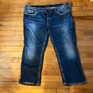 Silver Jeans Capri Tuesday size 22